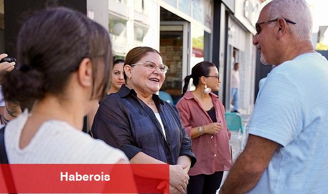 Didim Belediye Başkanı Hatice Gençay, ilçenin en işlek caddelerinden birisi olan Kurtuluş Caddesi'nde esnaf ve vatandaşlarla bir araya geldi. - Haberois Didim Belediye Başkanı Hatice Gençay, ilçenin en işlek caddelerinden birisi olan Kurtuluş Caddesi'nde esnaf ve vatandaşlarla bir araya geldi.