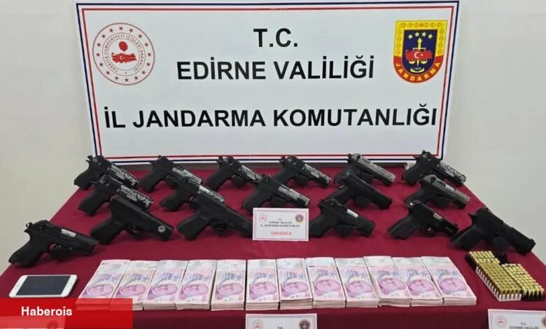 İpsala’daki operasyonda 17 tabanca ele geçirildi - Haberois İpsala’daki operasyonda 17 tabanca ele geçirildi