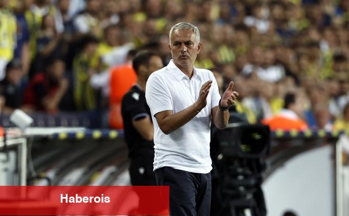 Jose Mourinho, Başakşehir'de tribünde - Haberois Jose Mourinho, Başakşehir'de tribünde