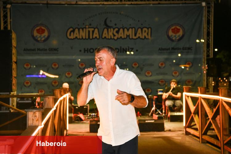 Karadeniz türküleri coşturdu