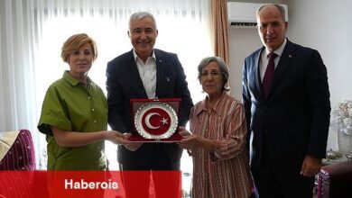 Kemalpaşa Belediye Başkanı Mehmet Türkmen 30 Ağustos Zafer Bayramı dolayısıyla şehit ailelerini ziyaret etti.