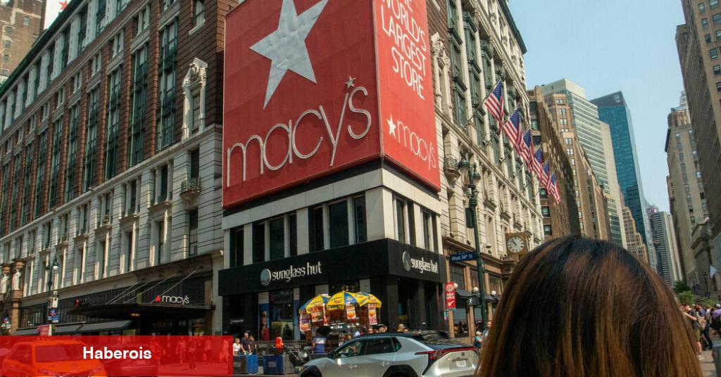 Macy's, Alışveriş Yapanların Azalmasıyla Satışlarının Düştüğünü Bildirdi