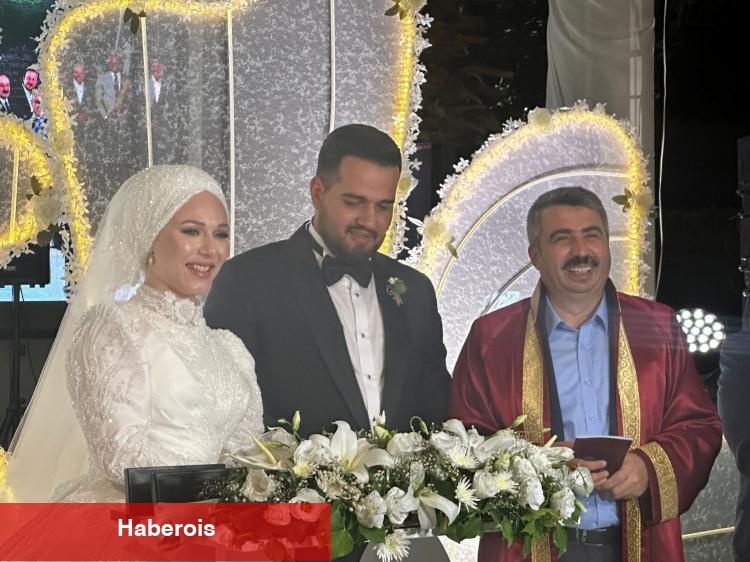 Rümeysa Argın ve Bilal Kavan çifti dünyaevine girdi