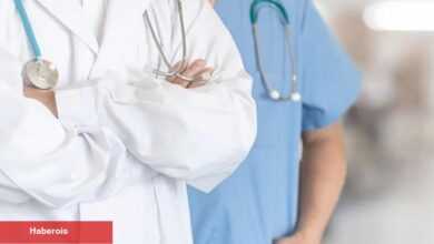 Sağlık çalışanlarının maaş belirsizliği yoruyor