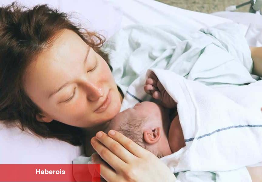 Sürpriz doğumun bu kadarı! Zehirlendiğini sandı meğerse doğum yapıyormuş