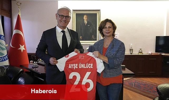 Türkiye Hentbol Federasyonu Başkanı Uğur Kılıç Eskişehir'de hentbol için önemli temaslarda bulundu - Haberois Türkiye Hentbol Federasyonu Başkanı Uğur Kılıç Eskişehir'de hentbol için önemli temaslarda bulundu