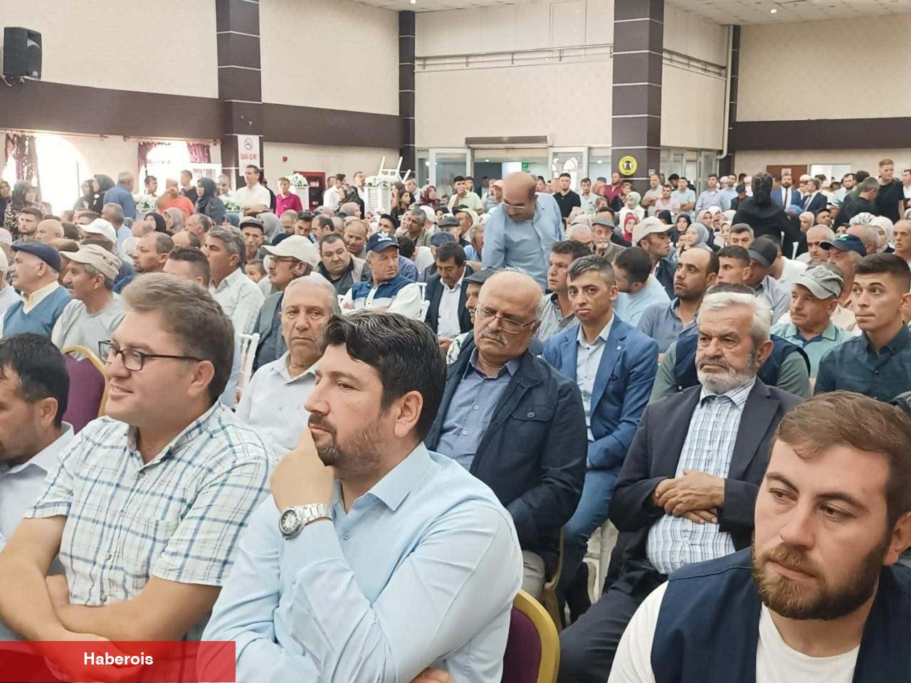Afyonkarahisar'da gururlandıran tablo: 102 öğrenci hafız oldu!