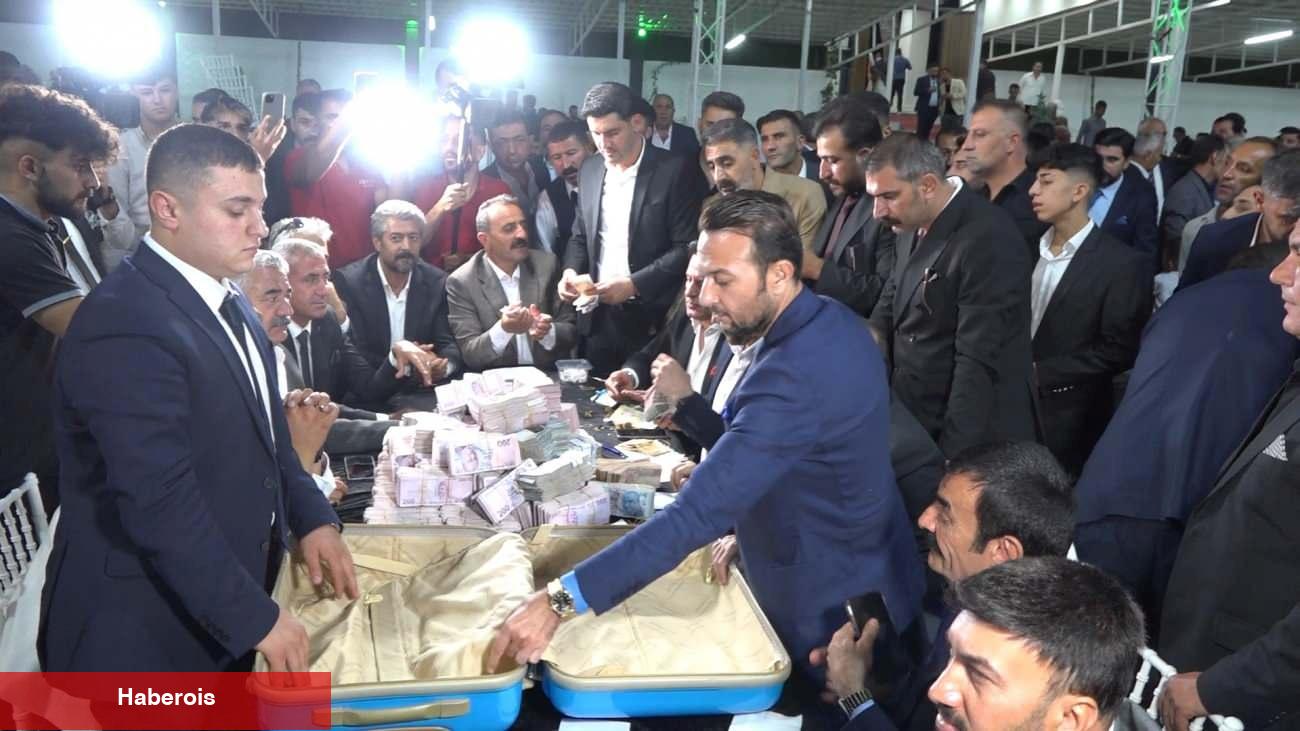 Aşiret düğününde takı merasimi dudak uçuklattı! Tam 20 kişi sayım yaptı
