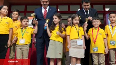 Bakan Tekin ilk ders zilini çaldı