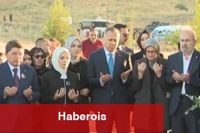 Bakanlardan Narin'in kabrine ziyaret