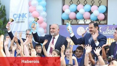 Başkan İbrahim Sandıkçı: "İlçemizde ilkokul birinci sınıfa başlayan tüm öğrencilerimize çanta ve kırtasiye seti hediye ettik"