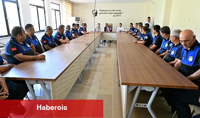 Belediye Başkanı Mazlum Nurlu, Zabıta Ekipleriyle Bir Araya Gelerek Zabıta Haftası'nı Kutladı - Haberois Belediye Başkanı Mazlum Nurlu, Zabıta Ekipleriyle Bir Araya Gelerek Zabıta Haftası'nı Kutladı