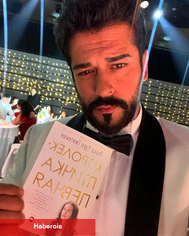 Burak Özçivit Rusya’yı kasıp kavurdu! Rus hayranlarıyla Özçivit'i görmek için adeta yarıştı