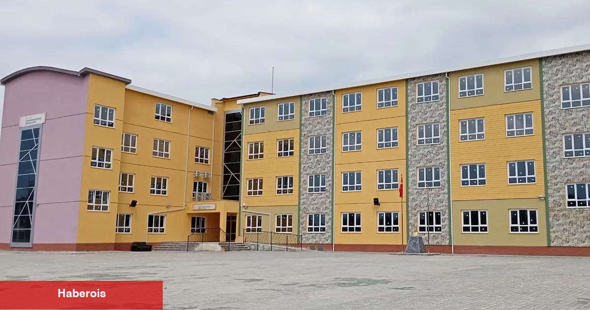 Bursa Gürsu'da üç okul birden açılıyor