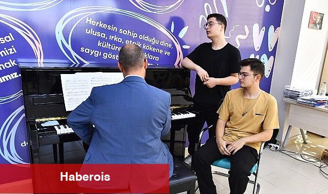 Büyükşehir'in kursuna katıldılar, hayallerindeki üniversiteyi kazandılar - Haberois Büyükşehir'in kursuna katıldılar, hayallerindeki üniversiteyi kazandılar