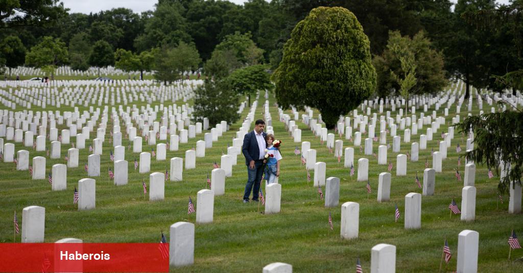 Diğerleri Arlington'ı Siyasallaştırdı, ancak Trump'ın Yaklaşımının Bir Örneği Yok