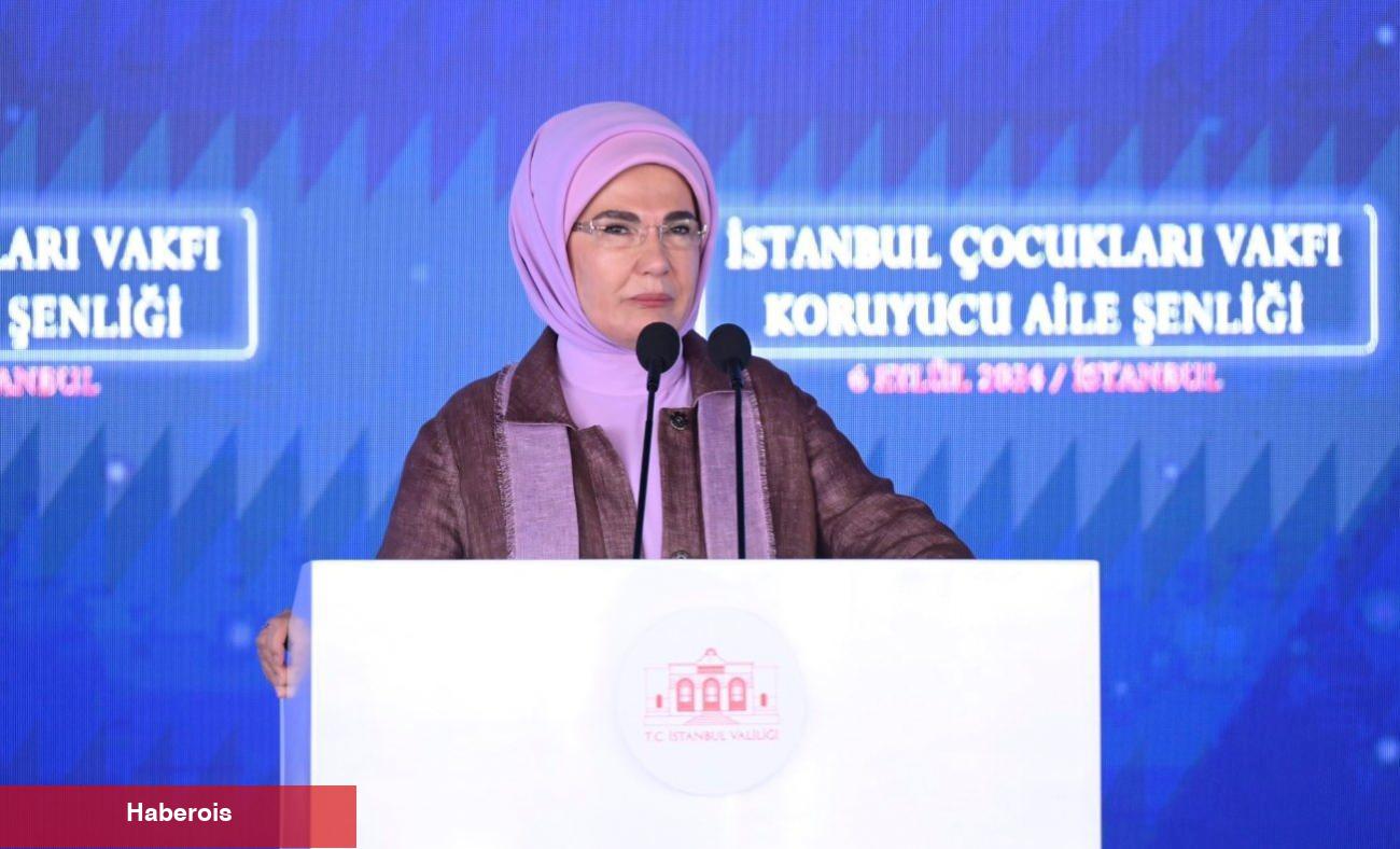 Emine Erdoğan esirgeyici aileler ve çocuklarıyla buluştu