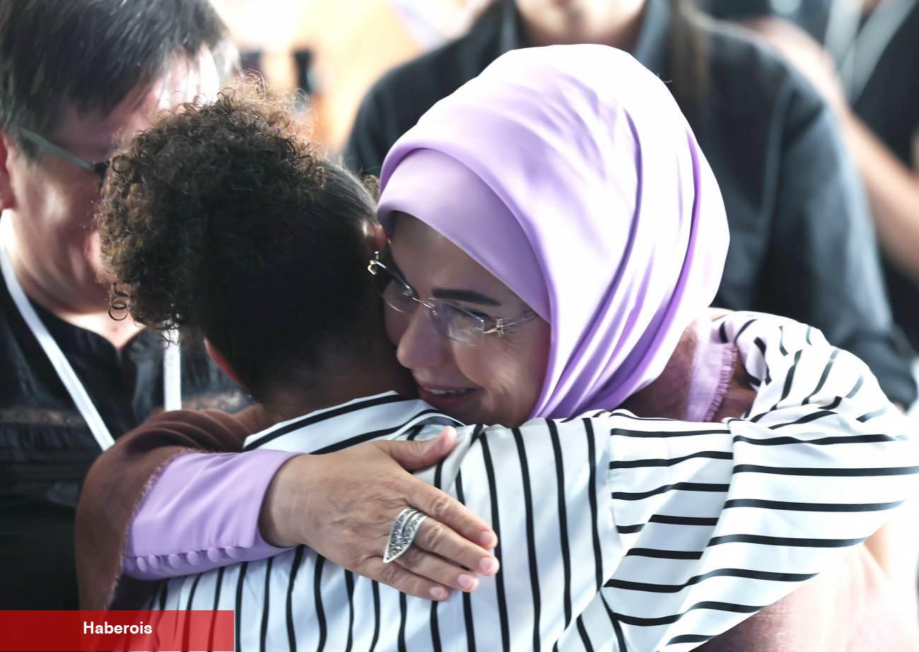 Emine Erdoğan'dan mana dolu paylaşım! "Dünya için umut vaat eden bir proje"