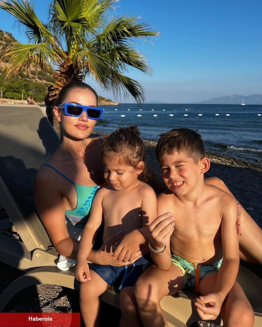 Fahriye Evcen oğullarıyla birlikte kamera karşısına geçti! "Kim der ki 2 çocuk annesi"