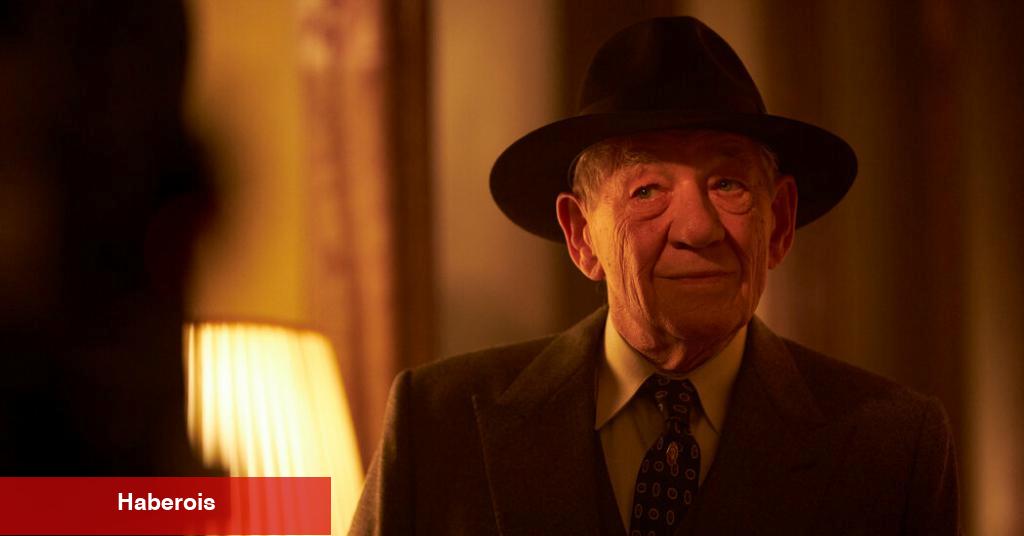 Ian McKellen Eleştirmenlere Karşılık Verdi. Şimdi Birini Oynuyor.