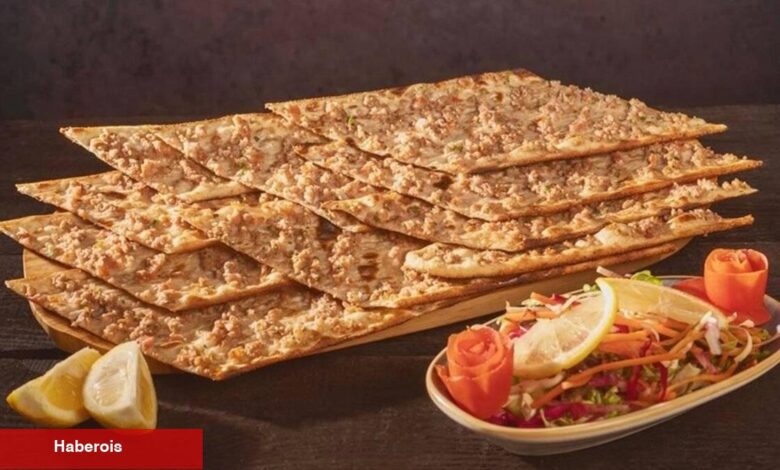 İncecik hamur ve nefis kıymalı harç: Etli ekmek tanımı - Haberois İncecik hamur ve nefis kıymalı harç: Etli ekmek tanımı