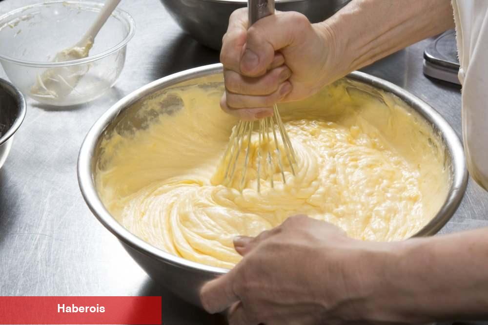 Kabarmalara doymayan süper konut keki tarifi! Balon üzere şişen kek nasıl yapılır?