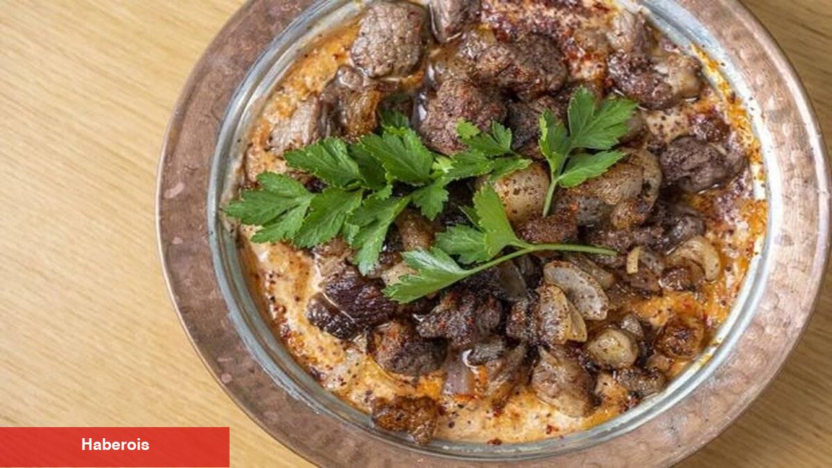 Klasik et yemeklerine yeni bir tat: Mantarlı böbrek - Haberois Klasik et yemeklerine yeni bir tat: Mantarlı böbrek