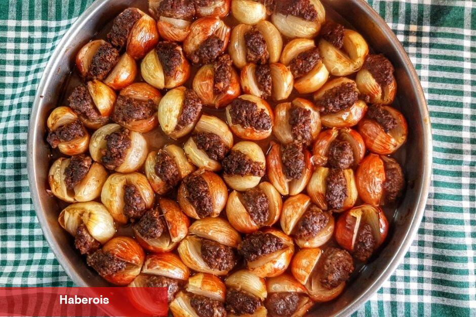 Közlenmiş soğan ve kıymanın fevkalade buluşması: Soğan kebabı