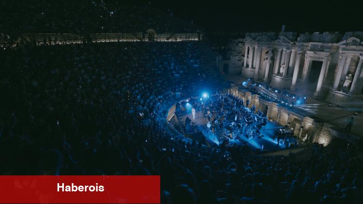 Levent Yüksel'den Pamukkale'de büyüleyici konser