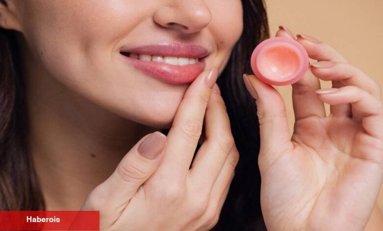 Meskende lip balm nasıl yapılır? - Haberois Meskende lip balm nasıl yapılır?
