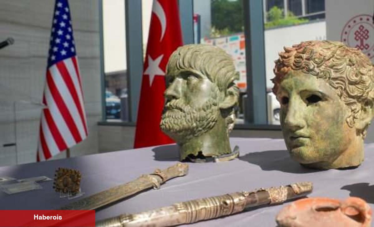 New York'ta özel merasimle 14 eser teslim alındı! 40 yıl araştırma yapıldı