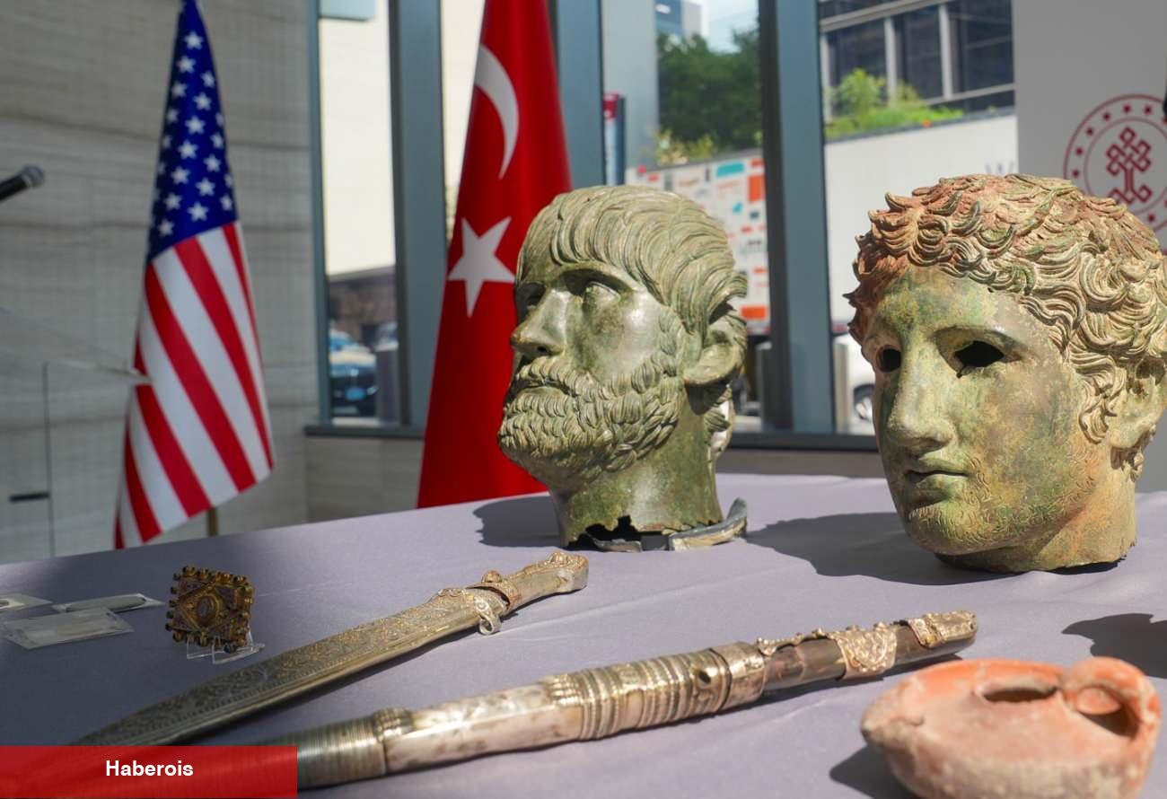 New York'ta özel merasimle 14 eser teslim alındı! 40 yıl araştırma yapıldı