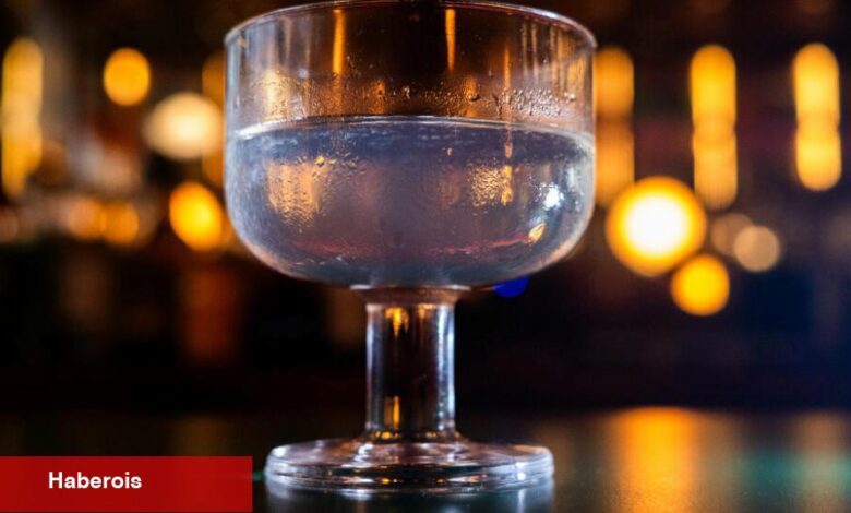 Onlarca Yıldır Kuru Martini İçtikten Sonra, Islak Olmak Harika - Haberois Onlarca Yıldır Kuru Martini İçtikten Sonra, Islak Olmak Harika
