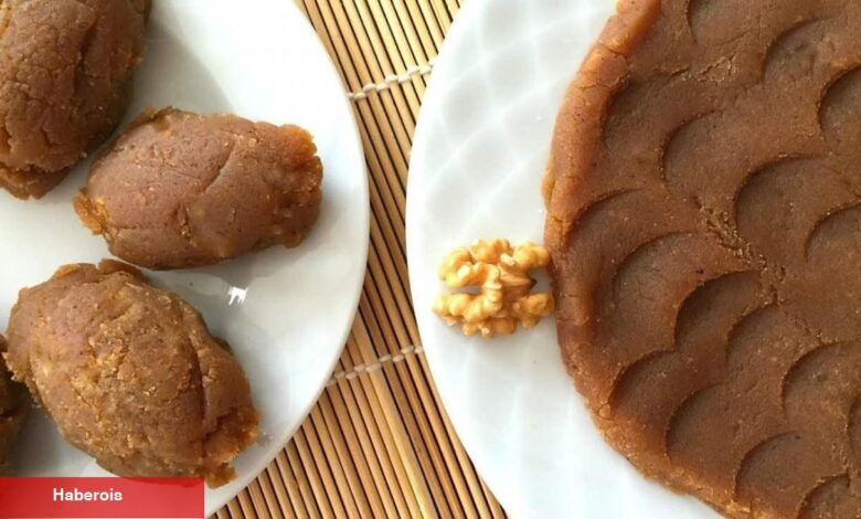Tam kıvamında karamelli un helvası nasıl yapılır? - Haberois Tam kıvamında karamelli un helvası nasıl yapılır?