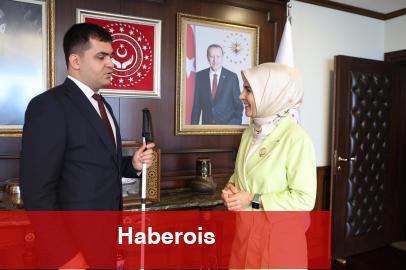 Türkiye'nin ilk görme engelli hakim yardımcısı görevde