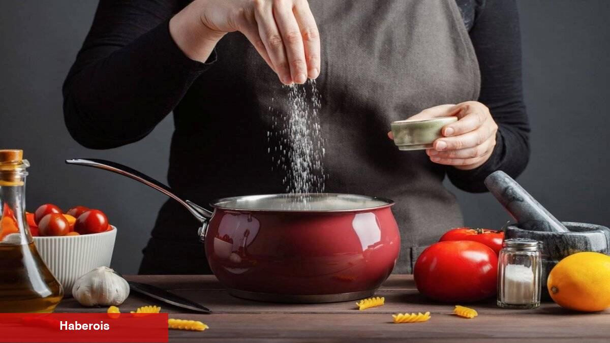 Yemeğinizi kurtarın: Fazla tuzdan kurtarma prosedürleri - Haberois Yemeğinizi kurtarın: Fazla tuzdan kurtarma prosedürleri