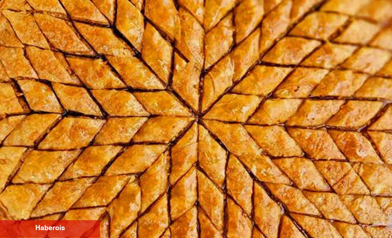 Ağızda dağılan kolay baklava tanımı: 1 tepsilik tam ölçü
