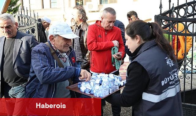 Aydın Büyükşehir Belediyesi'nden lokumlu bayramlaşma - Haberois Aydın Büyükşehir Belediyesi'nden lokumlu bayramlaşma