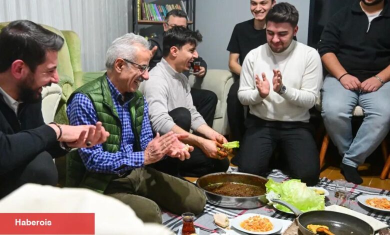 Bakan Uraloğlu Trabzon'da üniversitelilere konuk oldu - Haberois Bakan Uraloğlu Trabzon'da üniversitelilere konuk oldu