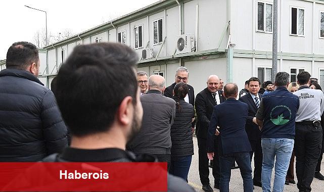 Başkan Aydın, Osmangazi ailesiyle bayramlaştı - Haberois Başkan Aydın, Osmangazi ailesiyle bayramlaştı