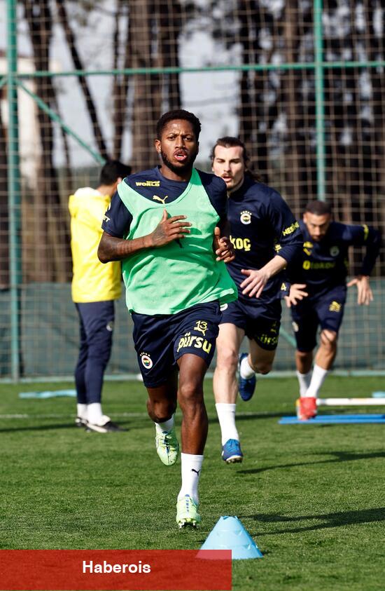 Fenerbahçe'ye derbi öncesi iki müjde: Fred ve Çağlar