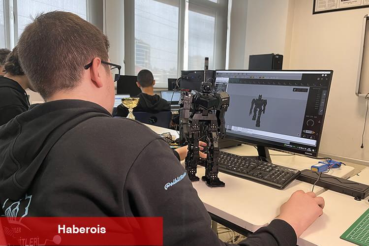İmam hatip lisesi öğrencileri milletlerarası robot müsabakasında dünya şampiyonu oldu