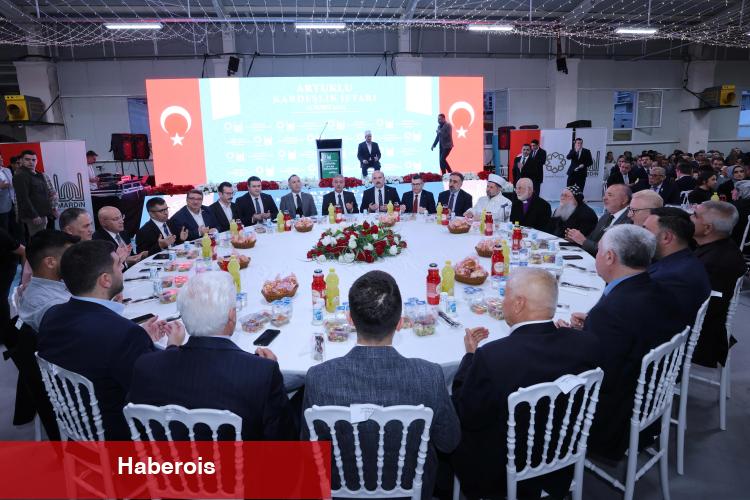 Mardin’de 'Kardeşlik İftarı'na büyük katılım