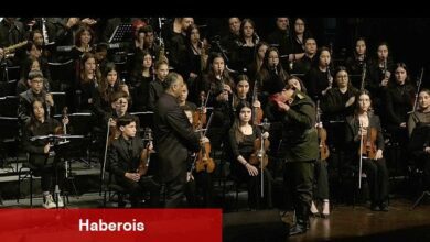 Oratoryo'da açılan Türk Bayrağı Şehit ailesine teslim edildi