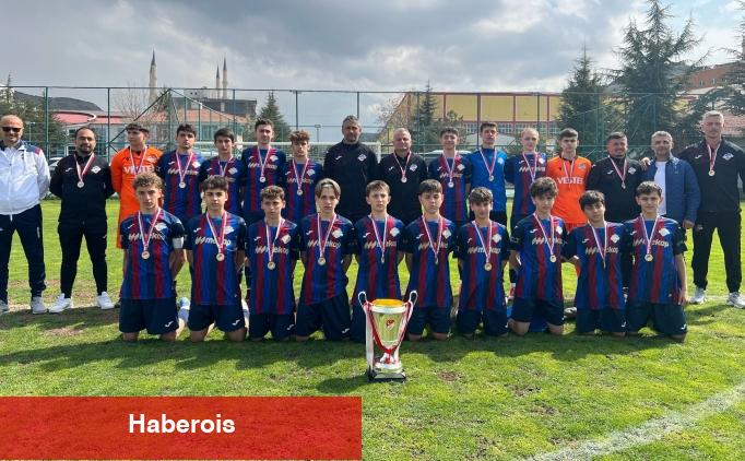 1461 Trabzon FK 14 Yaş Altı Ekibi, Türkiye şampiyonu oldu - Haberois 1461 Trabzon FK 14 Yaş Altı Ekibi, Türkiye şampiyonu oldu