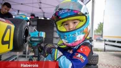 5 yaşındaki Zayn Sofuoğlu, İngiltere'deki karting yarışlarında podyuma çıktı