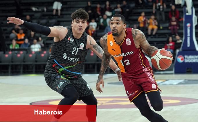 Aliağa Petkimspor'da Galatasaray galibiyeti sevinci - Haberois Aliağa Petkimspor'da Galatasaray galibiyeti sevinci