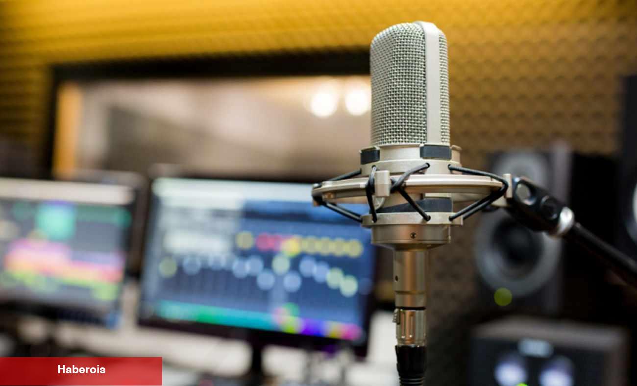 Avustralya'da şoke eden olay! Sevilen radyo programcısı insan değilmiş!