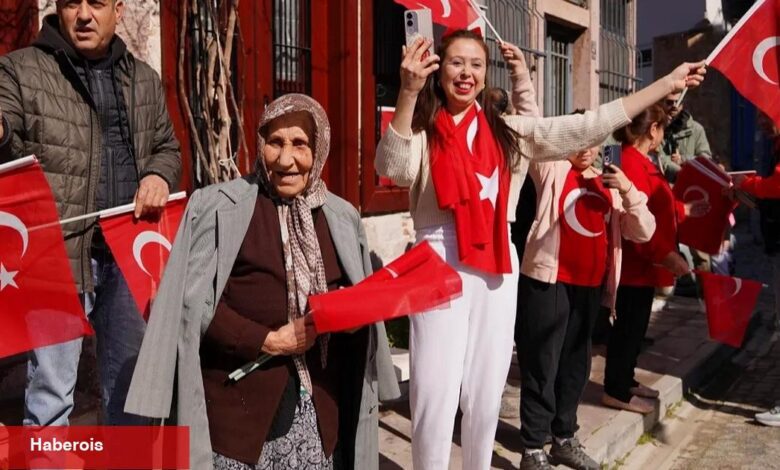 Ayvalık, Ata’sının izinde buluştu - Haberois Ayvalık, Ata’sının izinde buluştu