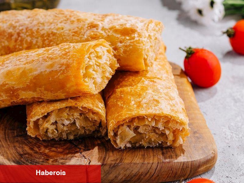 Baklavalık Yufkadan Kıymalı Börek